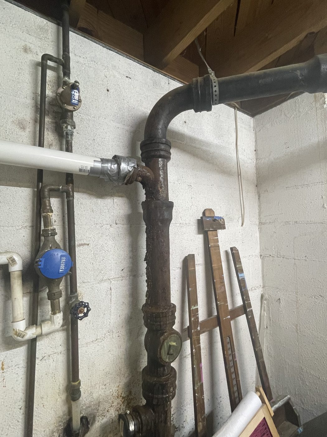 Old pipe before Vertex Services repair